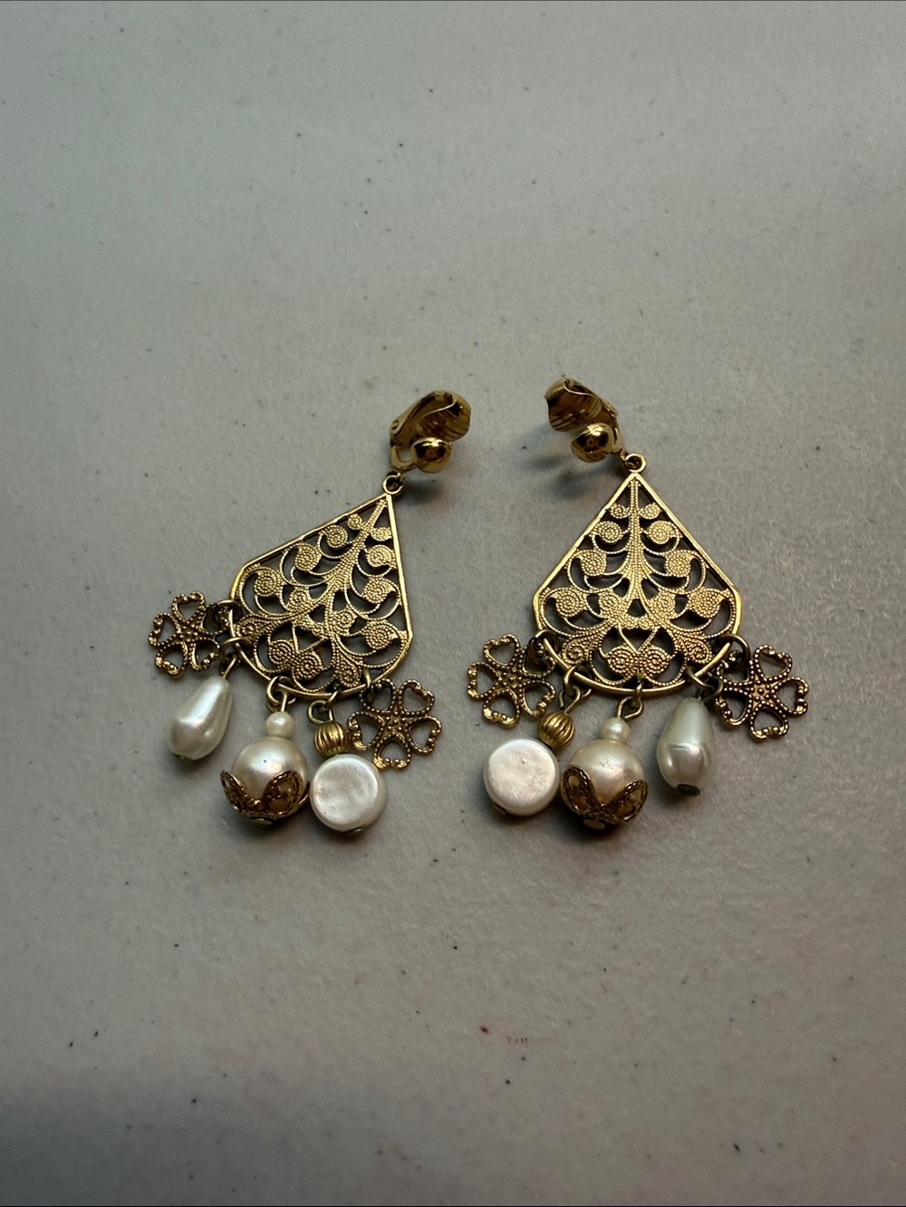 Vintage Gold Filigree Pearl Drop Earrings - Elegant Women's Jewelry